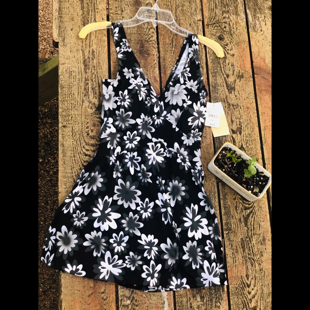 Le Cove swimwear